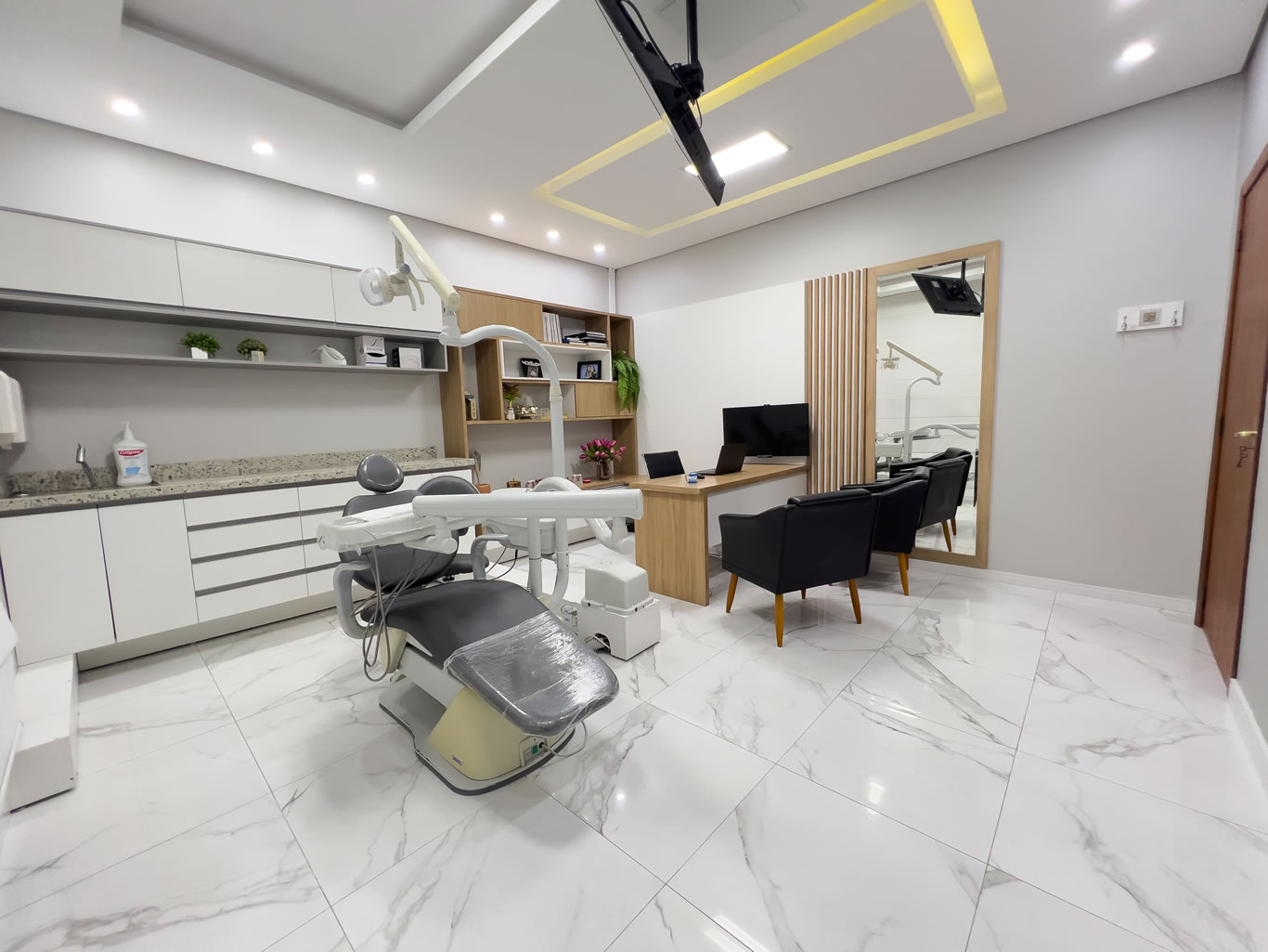 clinica-odontologica-dentista-centro-portoalegre (1)